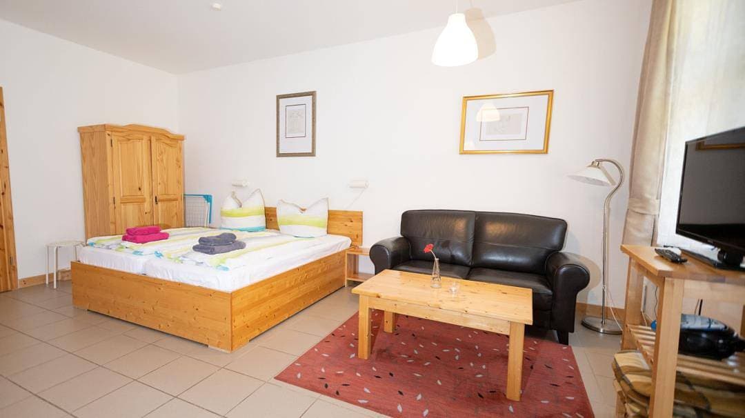 Foto 2 von 14: Ferienwohnung Forsthaus am Brocken, 35 qm, 1 Wohn-Schlafzimmer F1