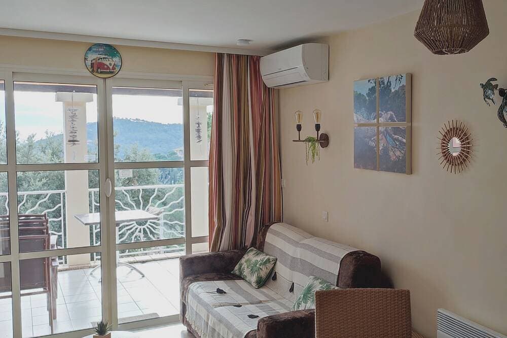 Foto 2 von 30: Cap Esterel—Au Petit Paradis—Air Conditioning—Ocean View—Esterel—16 m² Terrace