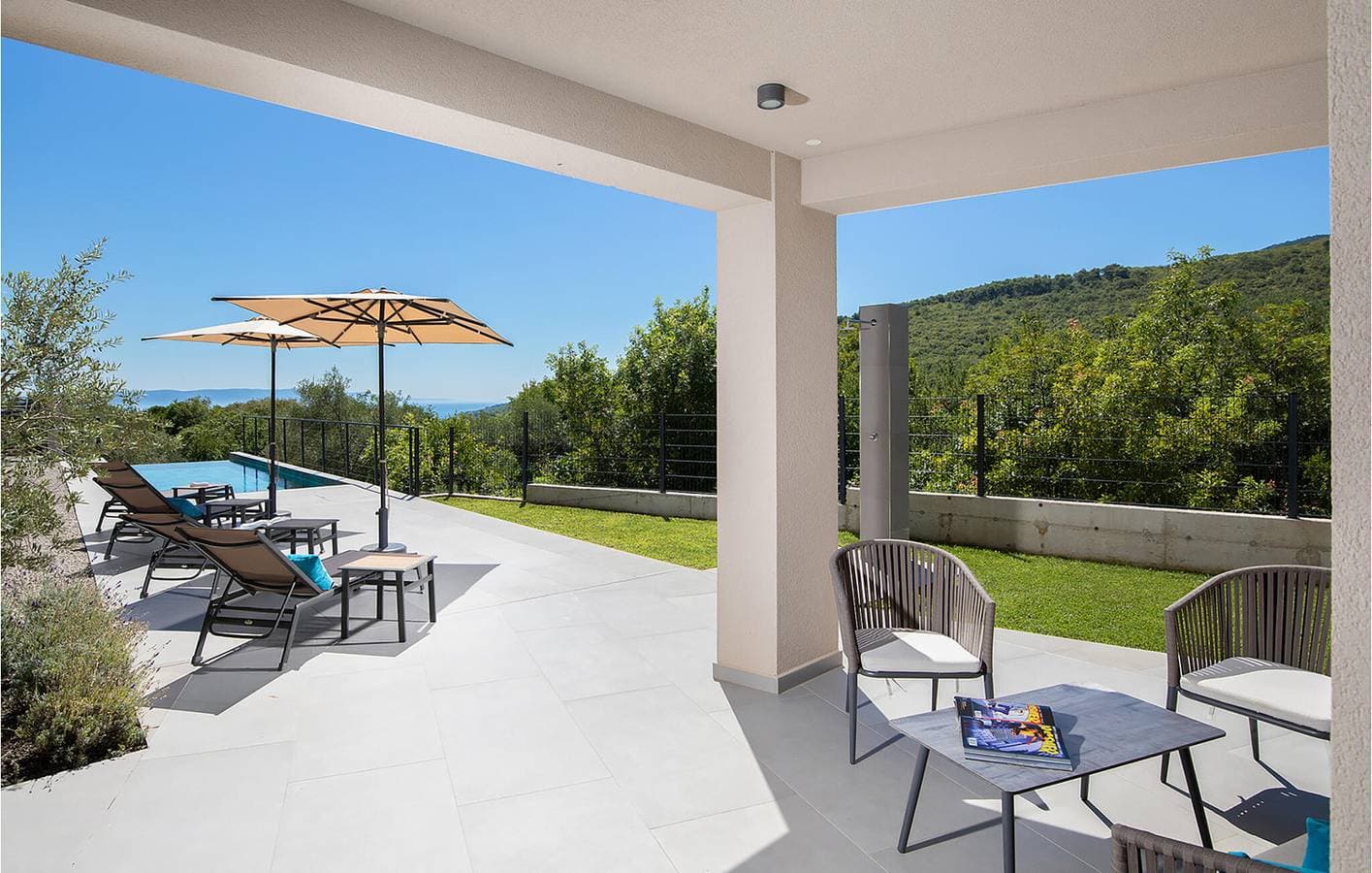 Foto 8 von 44: Geräumige 90 m² große Wohnung mit Terrasse, WLAN und Parkplatz, 1,5 km vom Strand entfernt