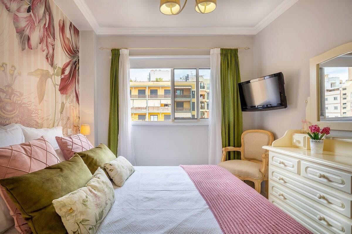 Foto 13 von 44: Ferienwohnung für 3 Personen mit Pool