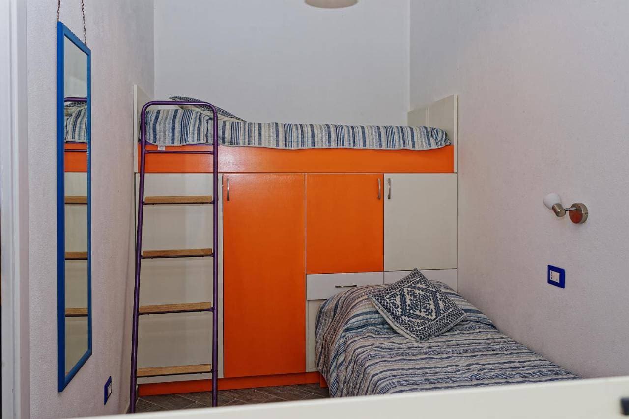 Foto 13 von 25: One-Bedroom Apartment