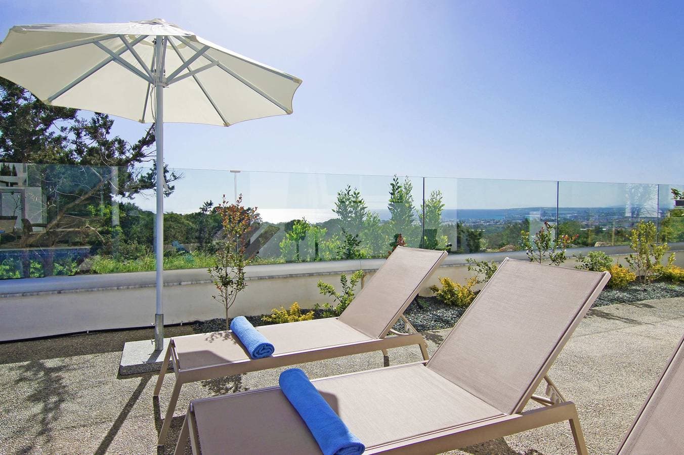 Foto 4 von 39: Villa für 9 Personen mit Balkon