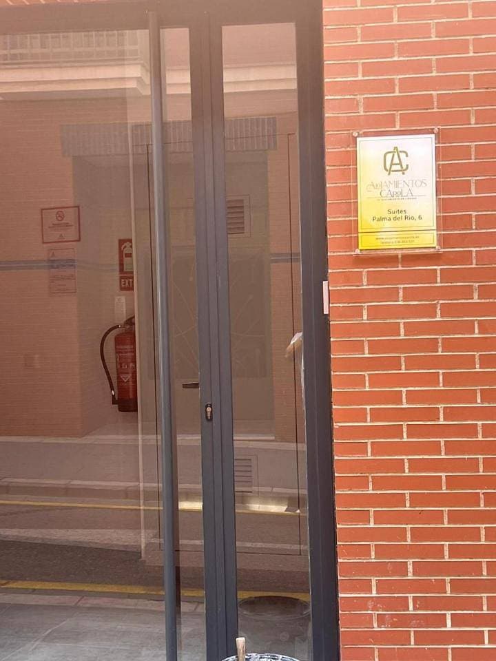 Foto 7 von 49: One-Bedroom Apartment