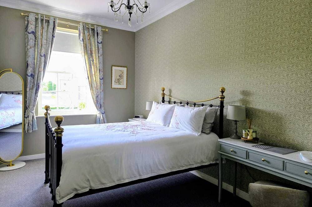 Foto 2 von 30: 6 Bedroom house in Castle Leslie's Village Square, Glaslough