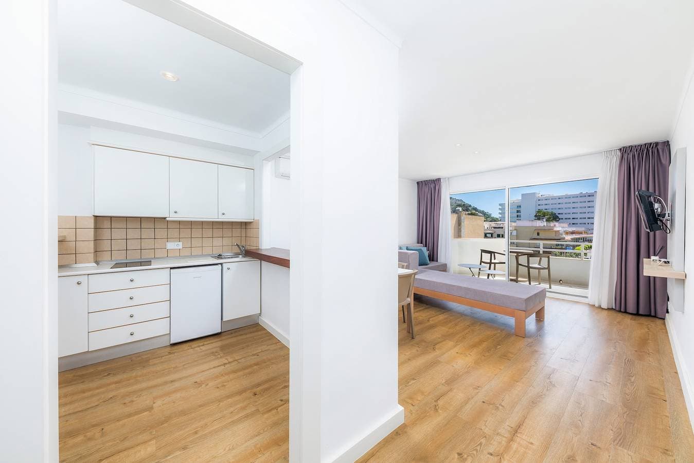 Foto 5 von 25: Ferienwohnung 'Apartament Massanet 2c' mit Balkon, WLAN und Klimaanlage