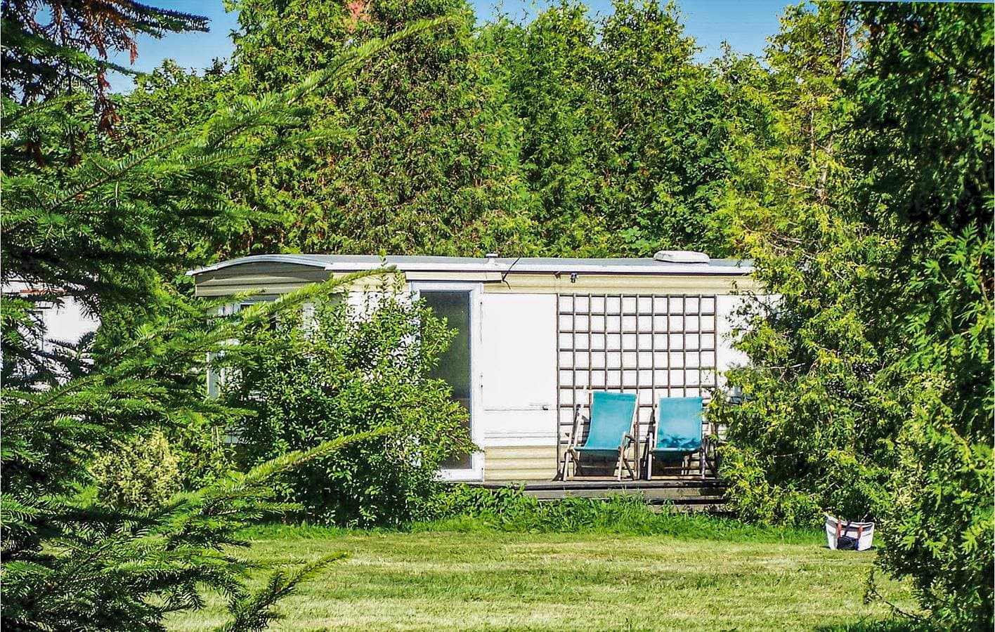 Foto 2 von 16: Wohnwagen für 4 Personen mit Terrasse