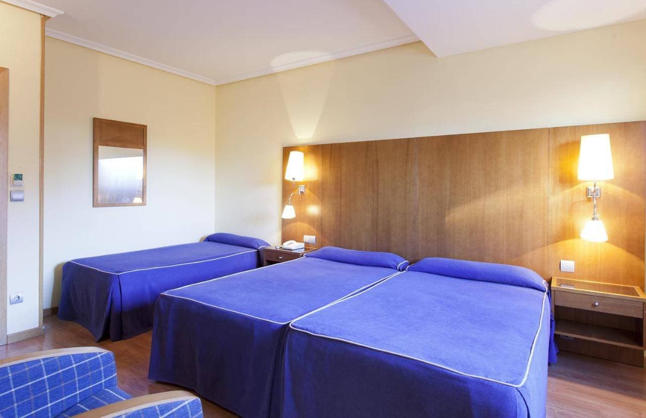 Foto 2 von 8: Standard Double or Twin Room