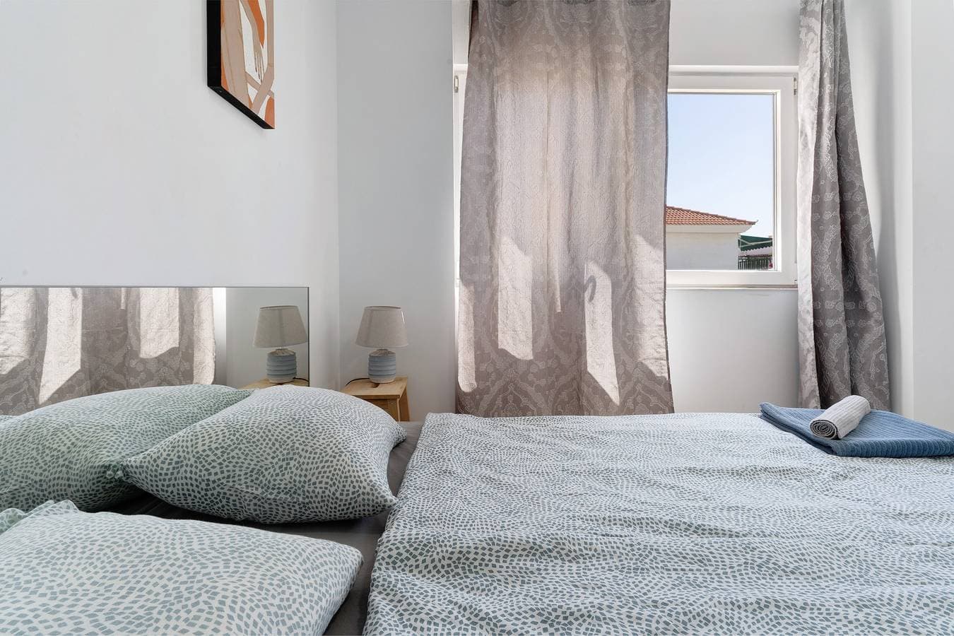 Foto 10 von 17: Ferienwohnung 'Las Flores5' mit Meer- und Strandblick, WLAN und Klimaanlage