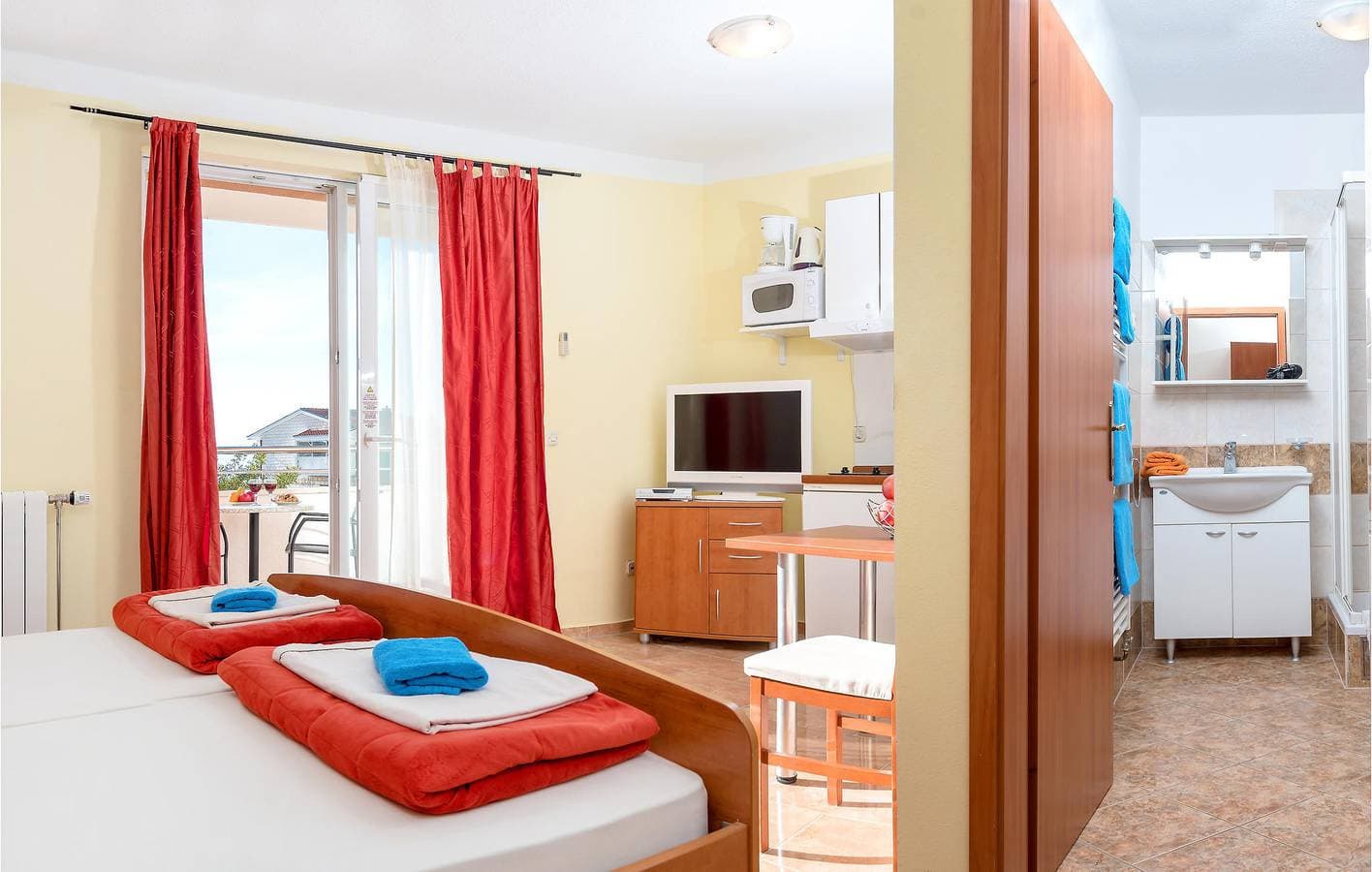 Foto 7 von 19: Gemütliche Wohnung mit Terrasse, WLAN und 500 m zum Strand