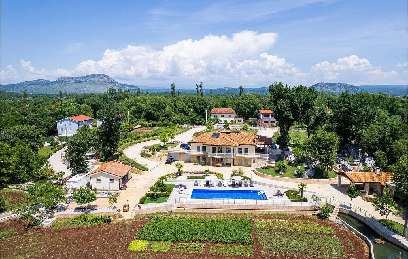 Foto 6 von 61: Ferienhaus für 12 Personen mit Garten