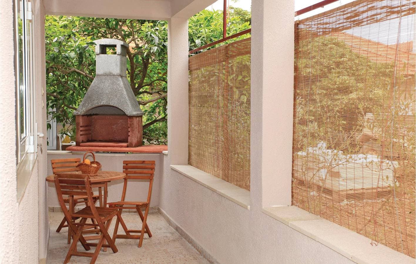 Gemütliche Wohnung mit Terrasse, WLAN und Parkplatz, 2,5 km vom Strand entfernt 1