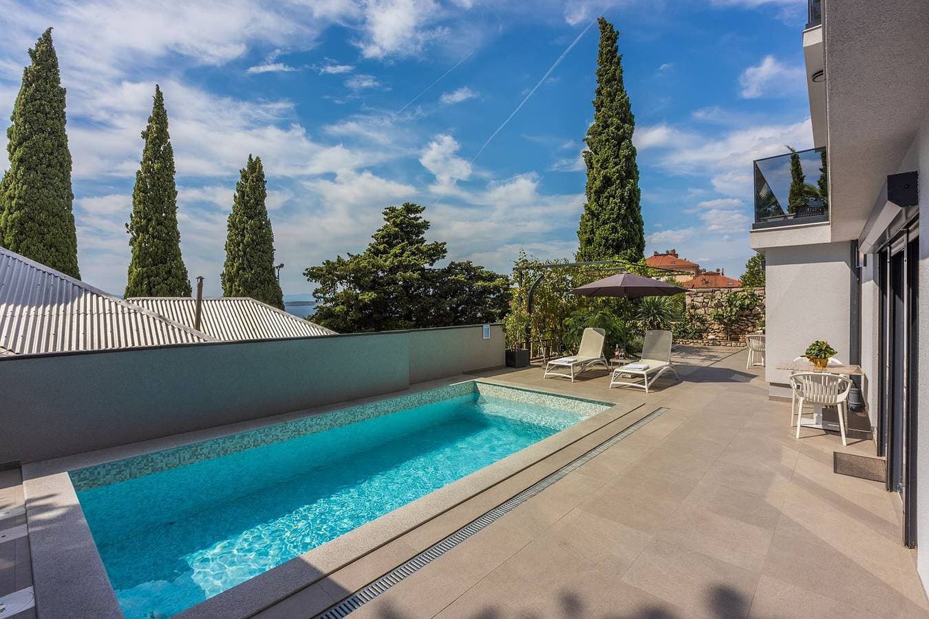 Foto 4 von 26: Helles Apartment nur 500 Meter zum Sandstrand mit tollem Pool