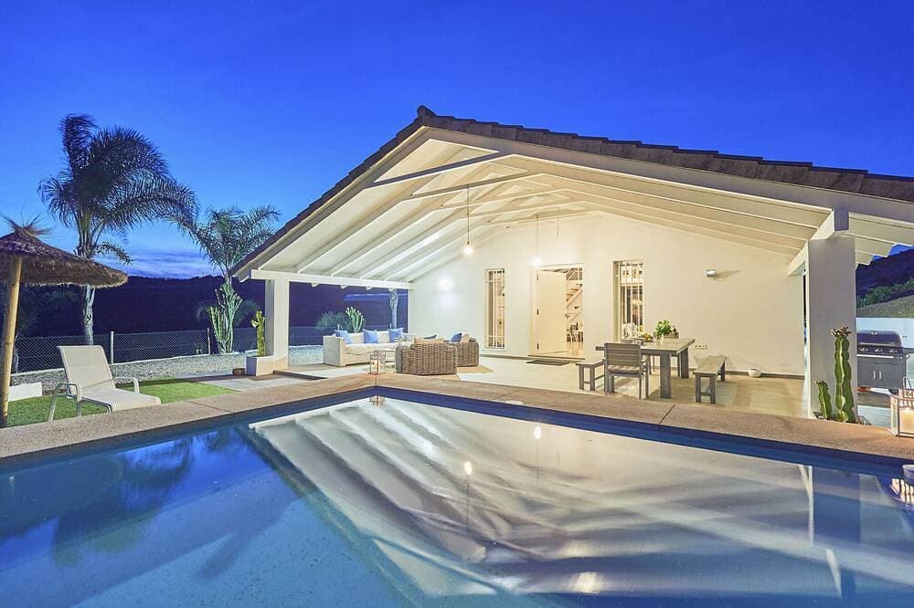 Cubo's Villa Loft Monte Perdido / Klimaanlage / kostenloses WLAN / privater Pool 1