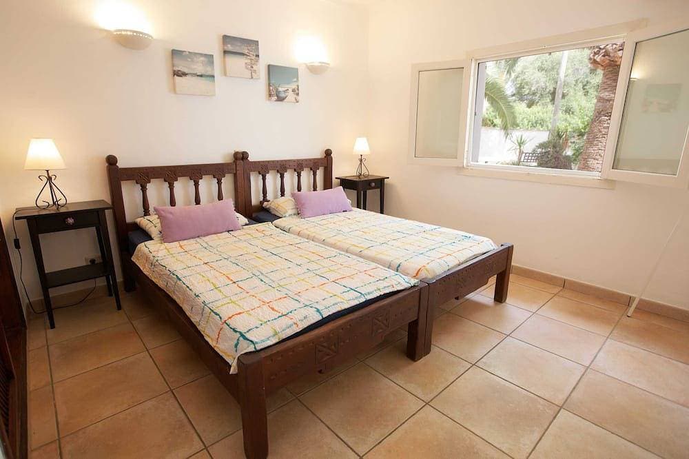 Foto 3 von 30: Familienfreundliches Ferienhaus, strandnah, in ruhiger Lage. Last minute Preise