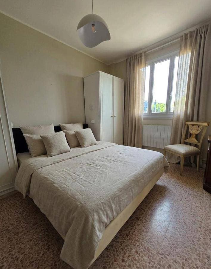 Foto 5 von 13: One-Bedroom Apartment