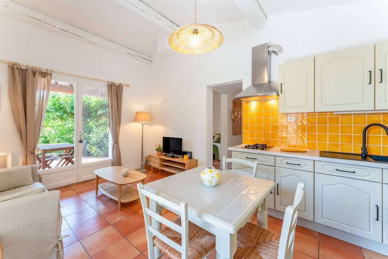 Foto 4 von 26: Ferienhaus „Lou Cigaloun“ mit privatem Pool, WLAN und Klimaanlage