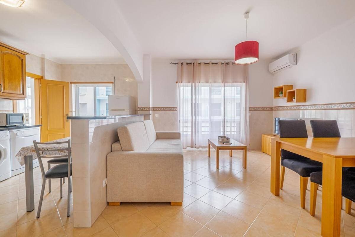 Home Haven Altura T2 com Terraço e churrasqueira a 1 Minuto a pé da Praia 1