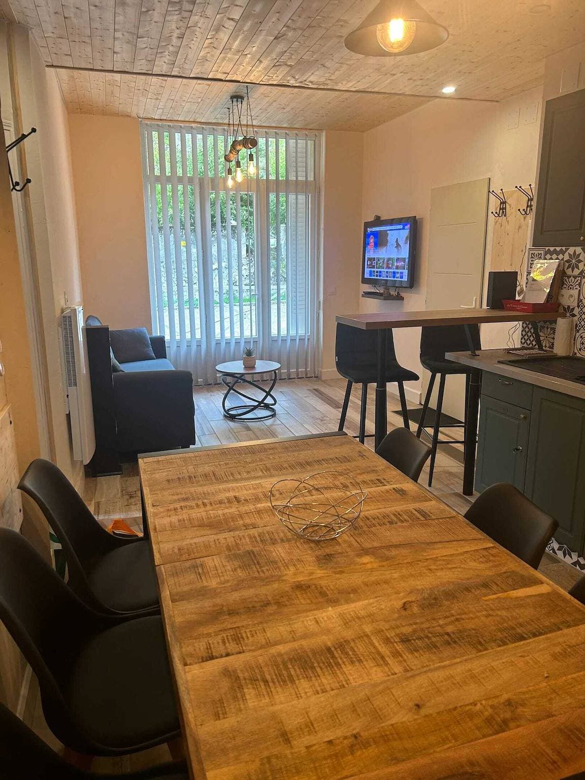 Foto 6 von 30: Charmante Wohnung in Savignac-les-Ormeaux, 56 qm, Balkon