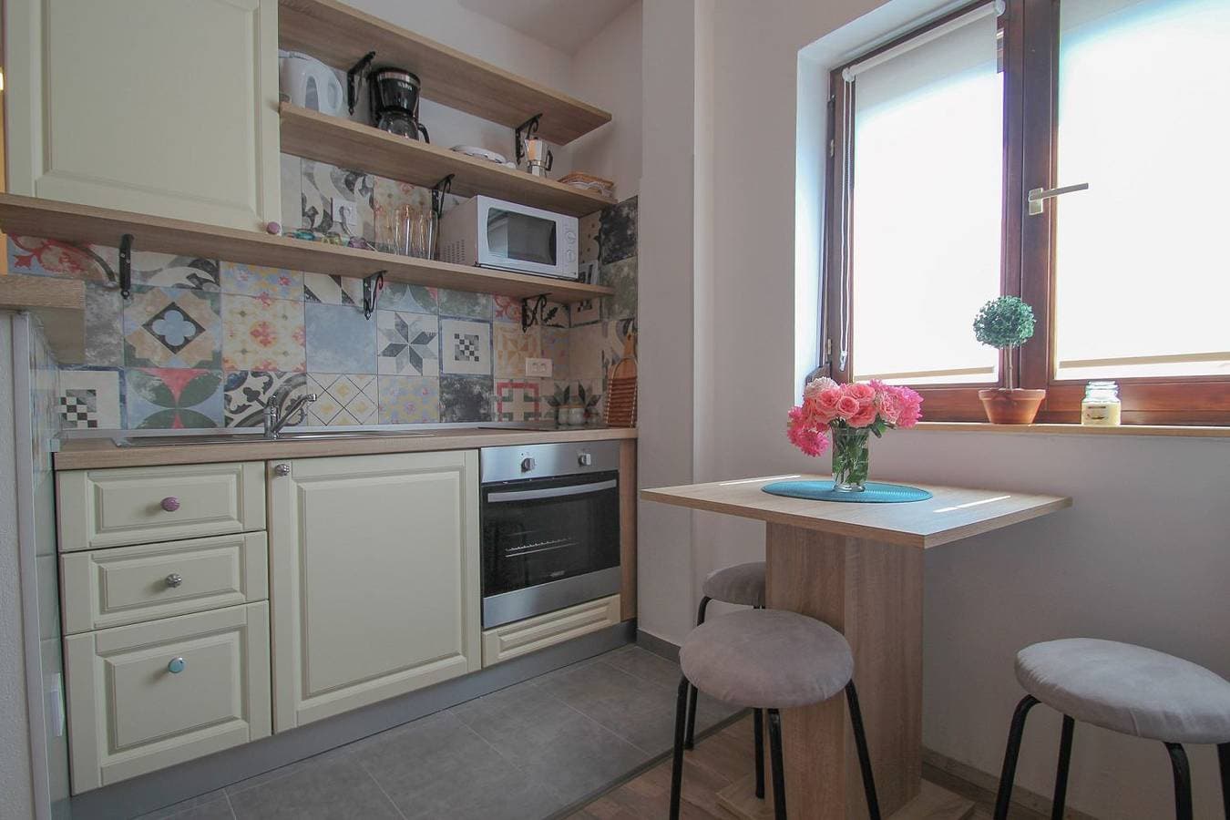 Foto 7 von 25: Bezauberndes Studio-Apartment nur 200 Meter zum Strand mit eigener Galerie