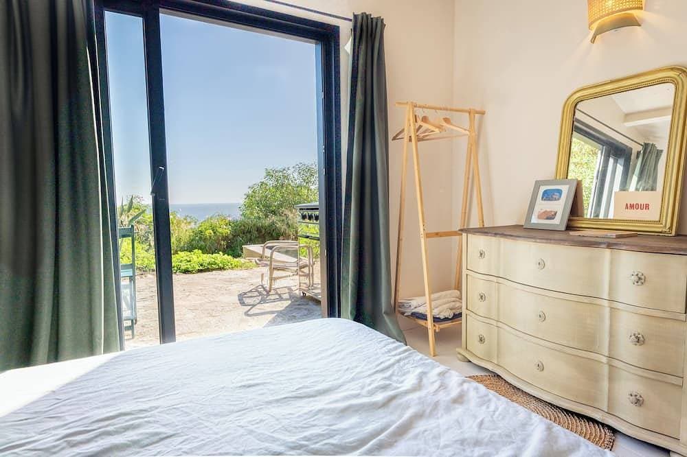Foto 8 von 30: 180° sea view villa, renovated in 2024, a little paradise in Rayol Canadel