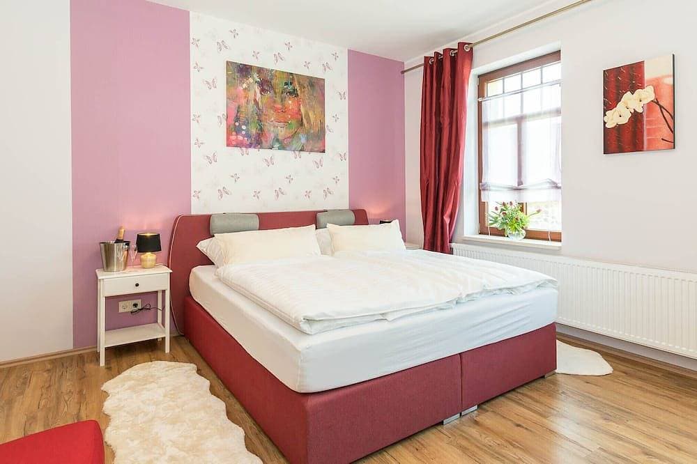 Foto 3 von 14: Weingut Pawis - Appartement Rosalie