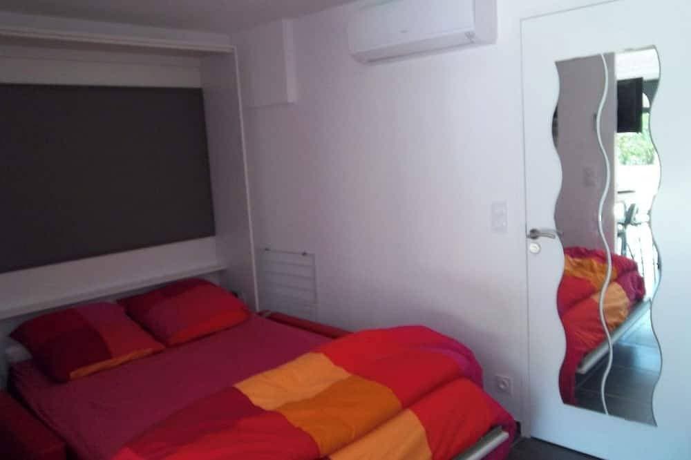 Foto 4 von 25: Large Studio (26m2) and large terrace (14m2) 50m from the sea and beach