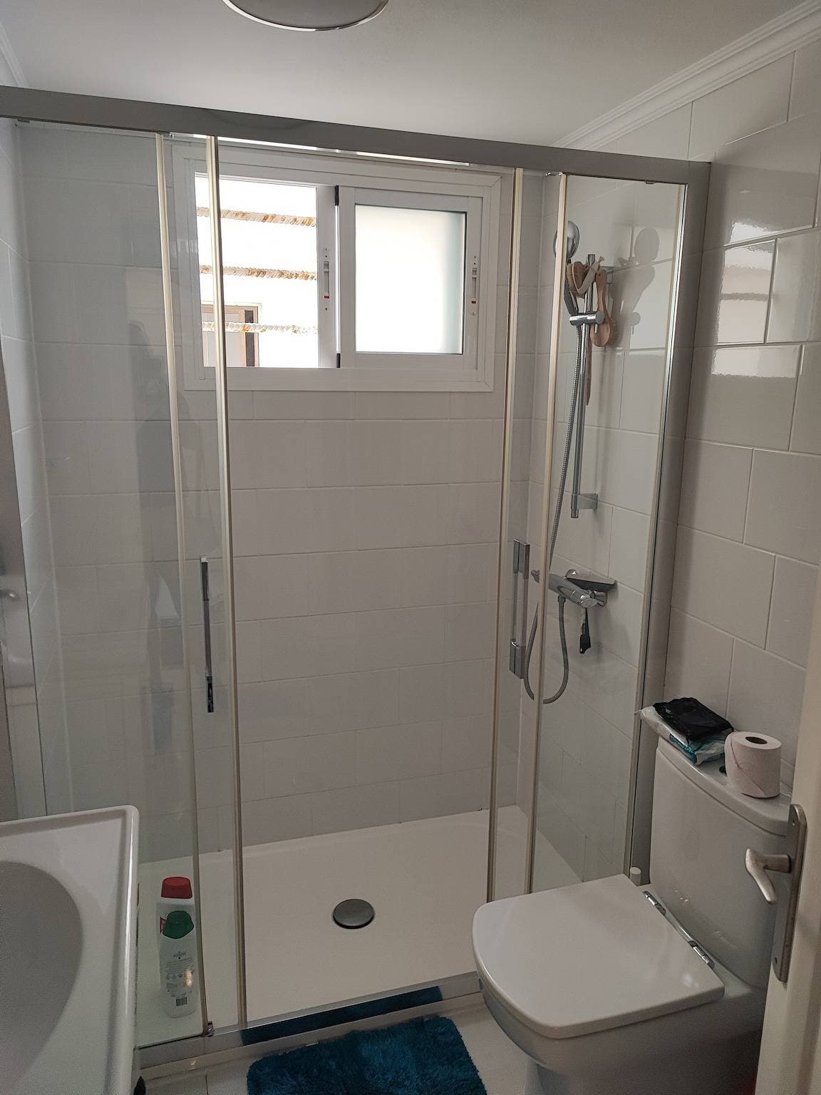 Foto 11 von 16: Ferienwohnung 'Exelsior' mit Meerblick, Gemeinschaftspool und WLAN