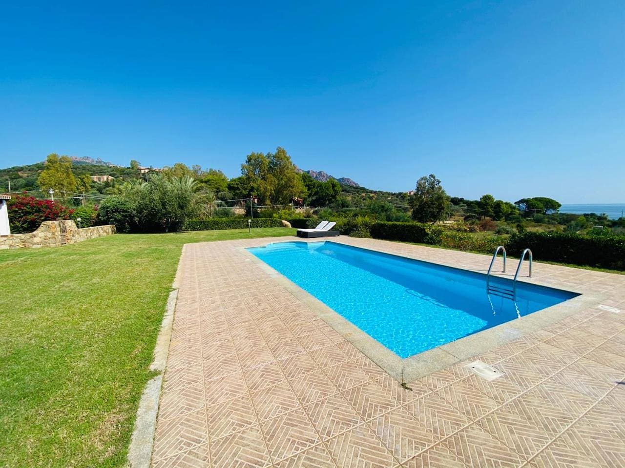 Foto 12 von 22: Villa with Swimming Pool View