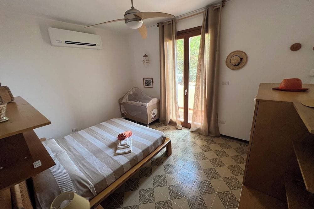 Foto 4 von 30: Villaplatamona, exklusive und spektakuläre Villa am Meer des Golfs von Asinara.