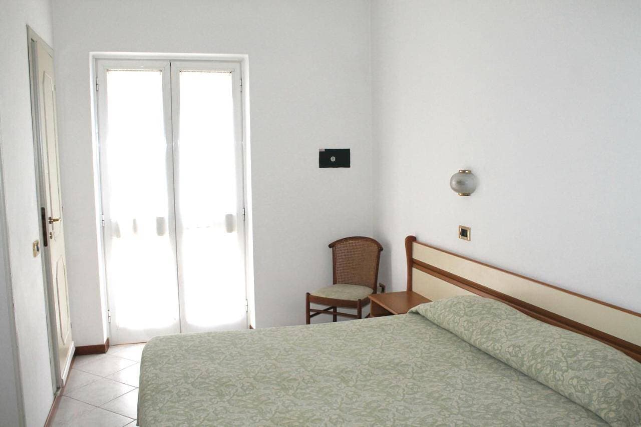Foto 12 von 18: Quadruple Room