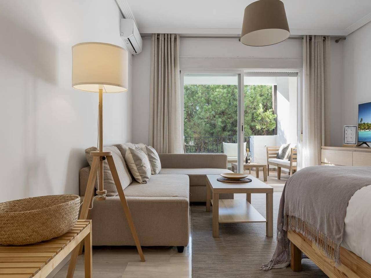 Foto 8 von 33: Ferienwohnung für 2 Personen mit Garten