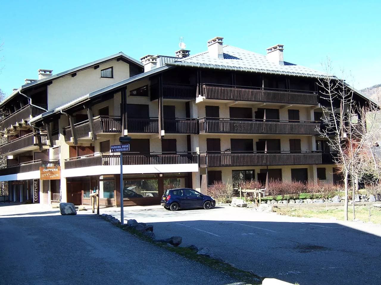 Studio 3 Personen 2* belichtet West 1