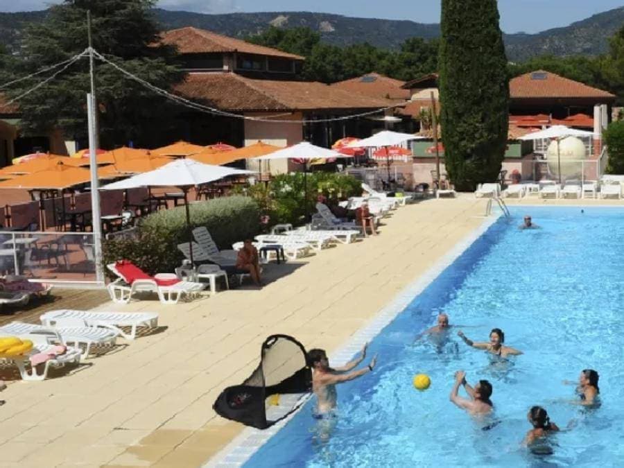Foto 4 von 13: Village vacances Cévéo de Bormes-les-Mimosas " La Manne" - Ferienhaus 4 personen - 2-Zimmer-Maisonette 4 P.