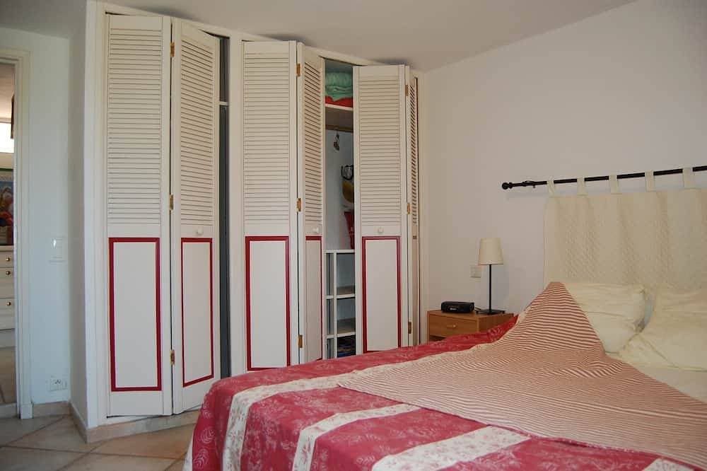 Foto 2 von 22: Unabhängiges Ferienhaus für 4 Personen in Auribeau / Siagne mit Grillterrasse
