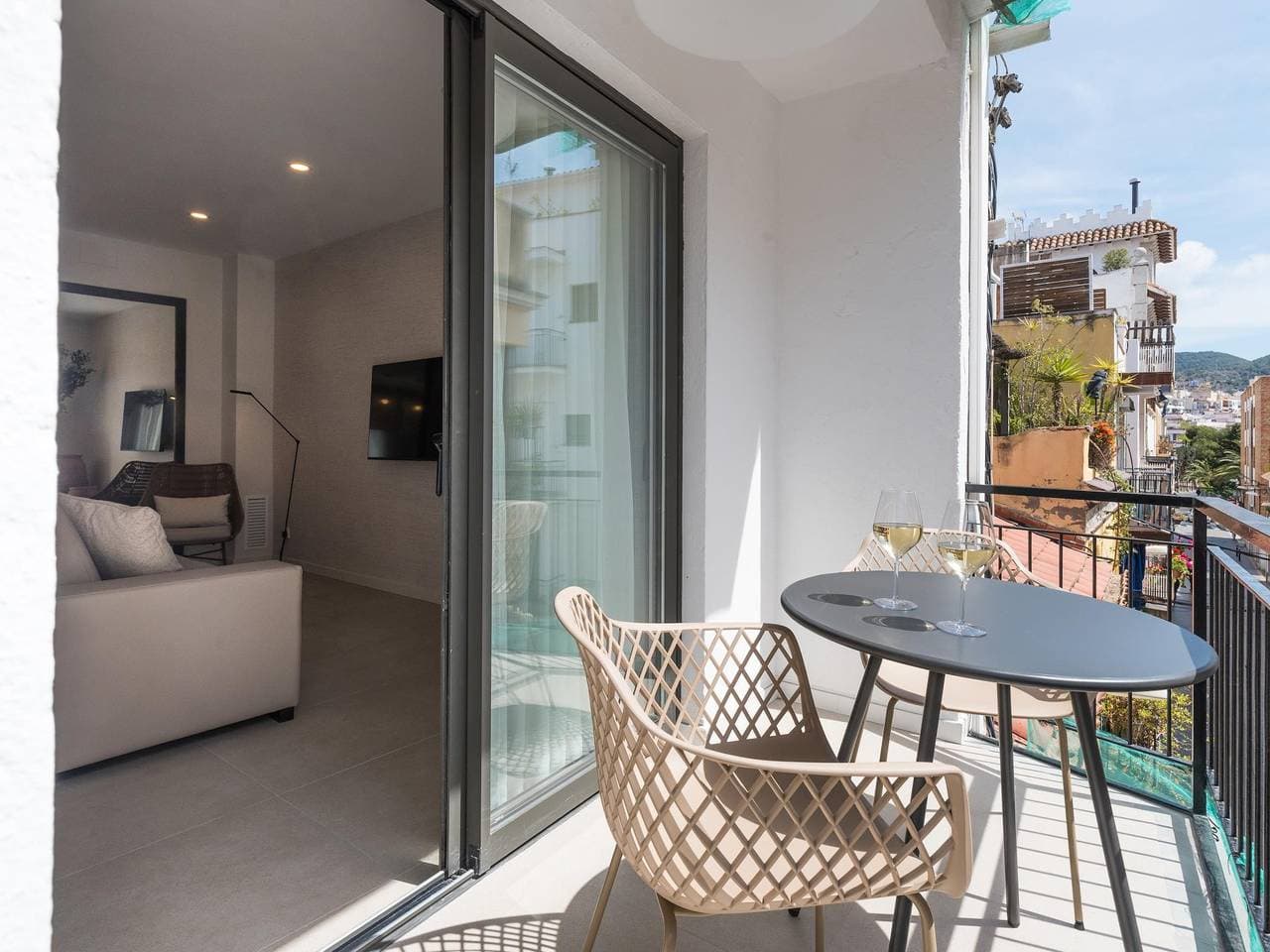 Foto 3 von 38: Gemütliche 1-Zimmer-Wohnung mit Balkon, 500 m vom Stadtzentrum von Sitges entfernt