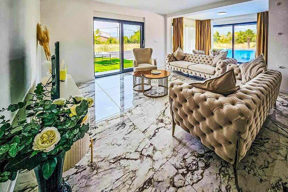 Foto 13 von 30: Amazing home in Donji Prolozac