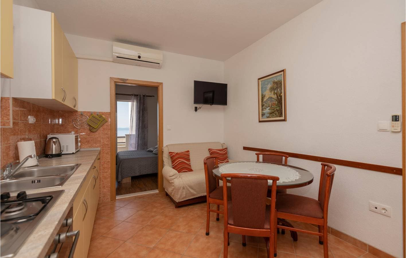 Foto 4 von 21: Urlaub am Meer: Gemütliche Ferienwohnung mit Terrasse, WLAN und Parkplatz in Makarska