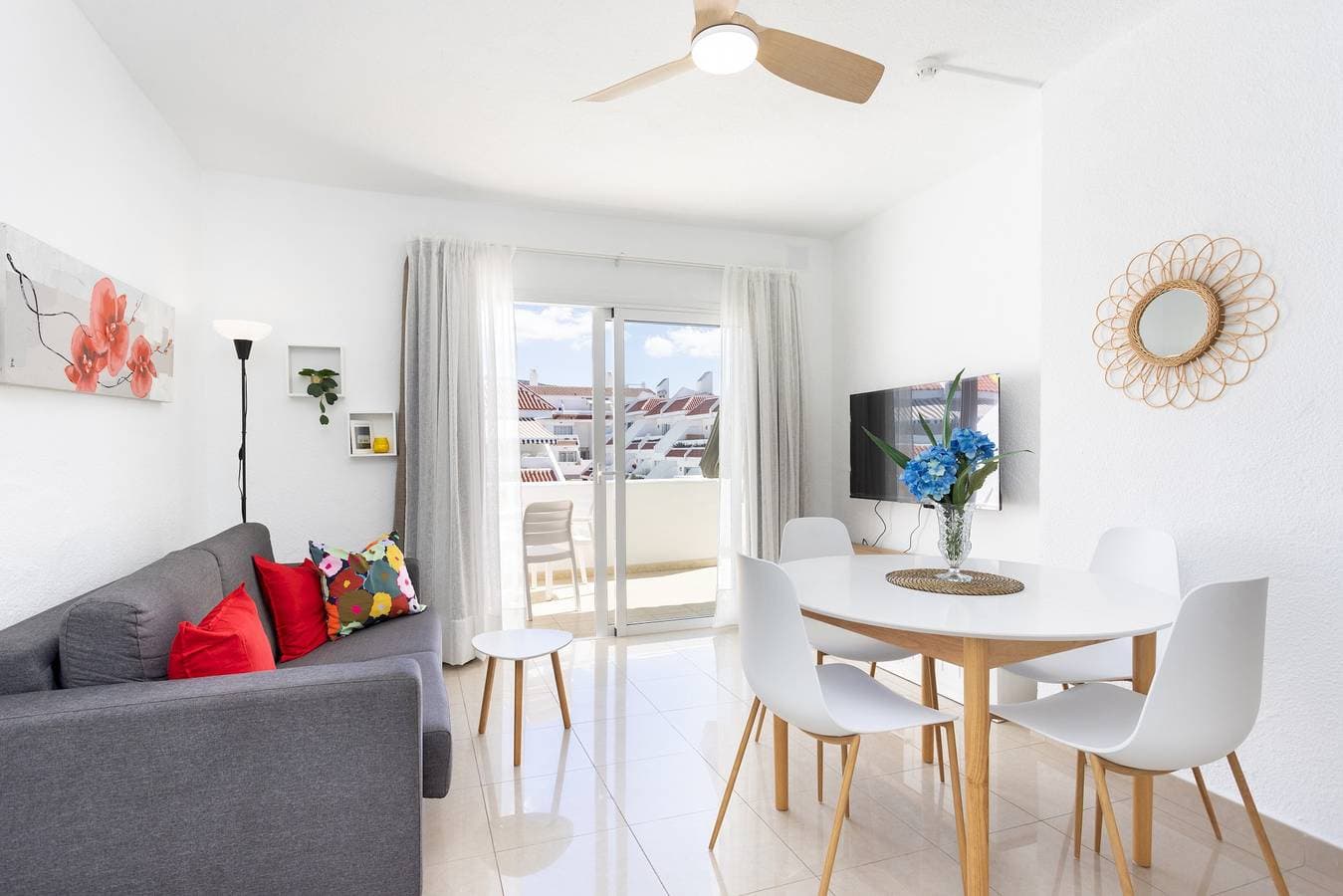 Foto 4 von 42: Ferienwohnung für 4 Personen mit Pool