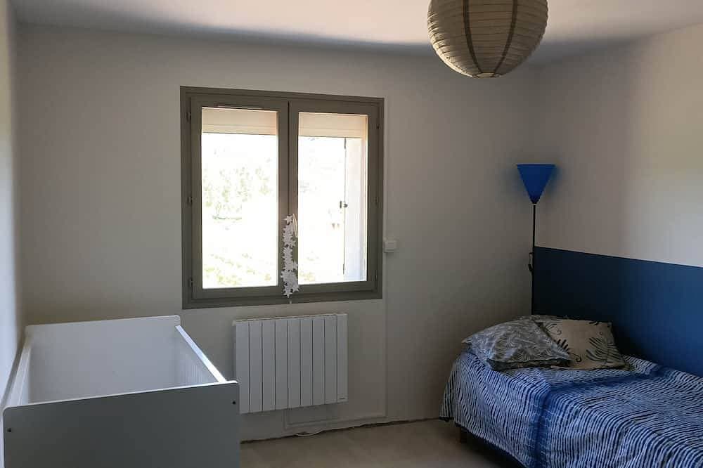 Foto 4 von 12: Maison de Famille Dans Village Vigneron du sud Ardèche