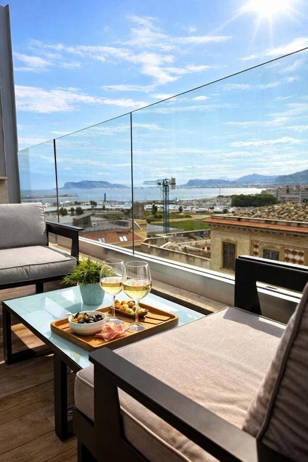 Foto 5 von 17: One-Bedroom Apartment with Sea View and Terrace