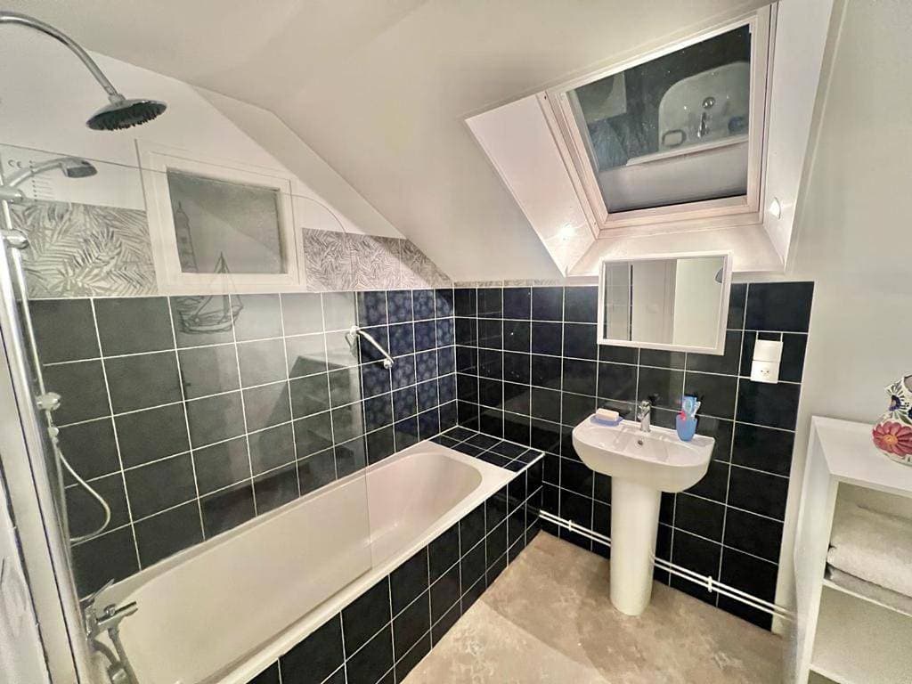 Foto 6 von 38: Three-Bedroom House