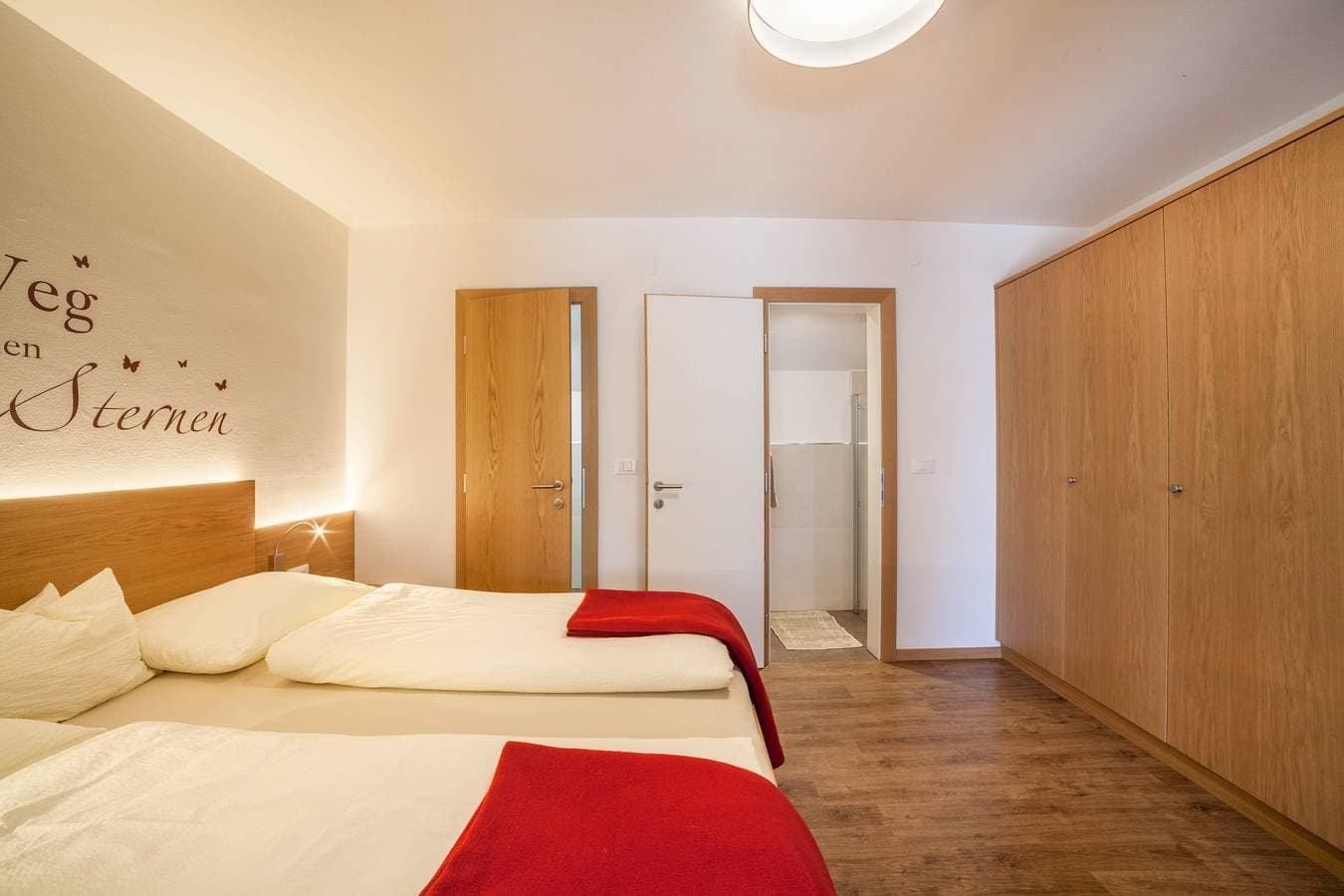 Foto 5 von 23: Ferienwohnung "Schnitzer - Anemone" mit Bergblick, WLAN