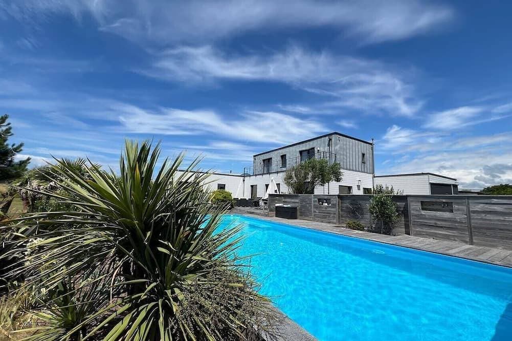 Villa for 8 people with swimming pool 1