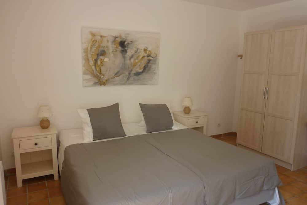 Foto 2 von 28: Durchatmen in der Provence, Schwimmbad , 15 Min. zum Strand u. Aix-en-Provence