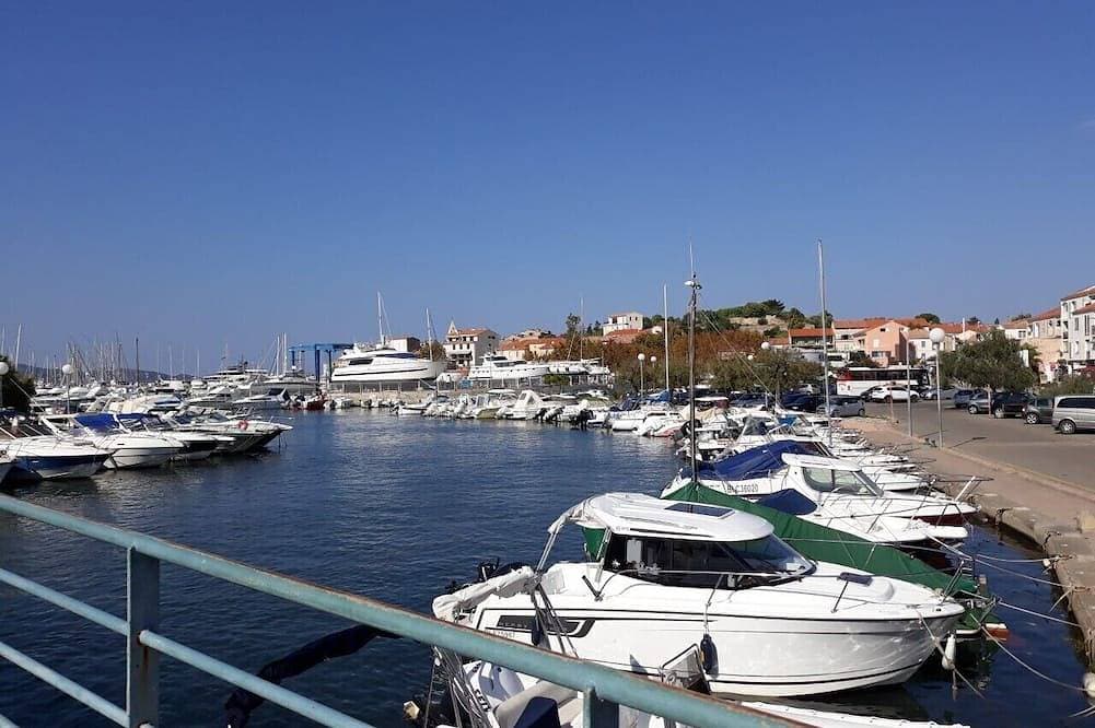 Foto 10 von 17: Schönes Studio, ruhig, nur 2 Minuten von der Marina von St Florent.