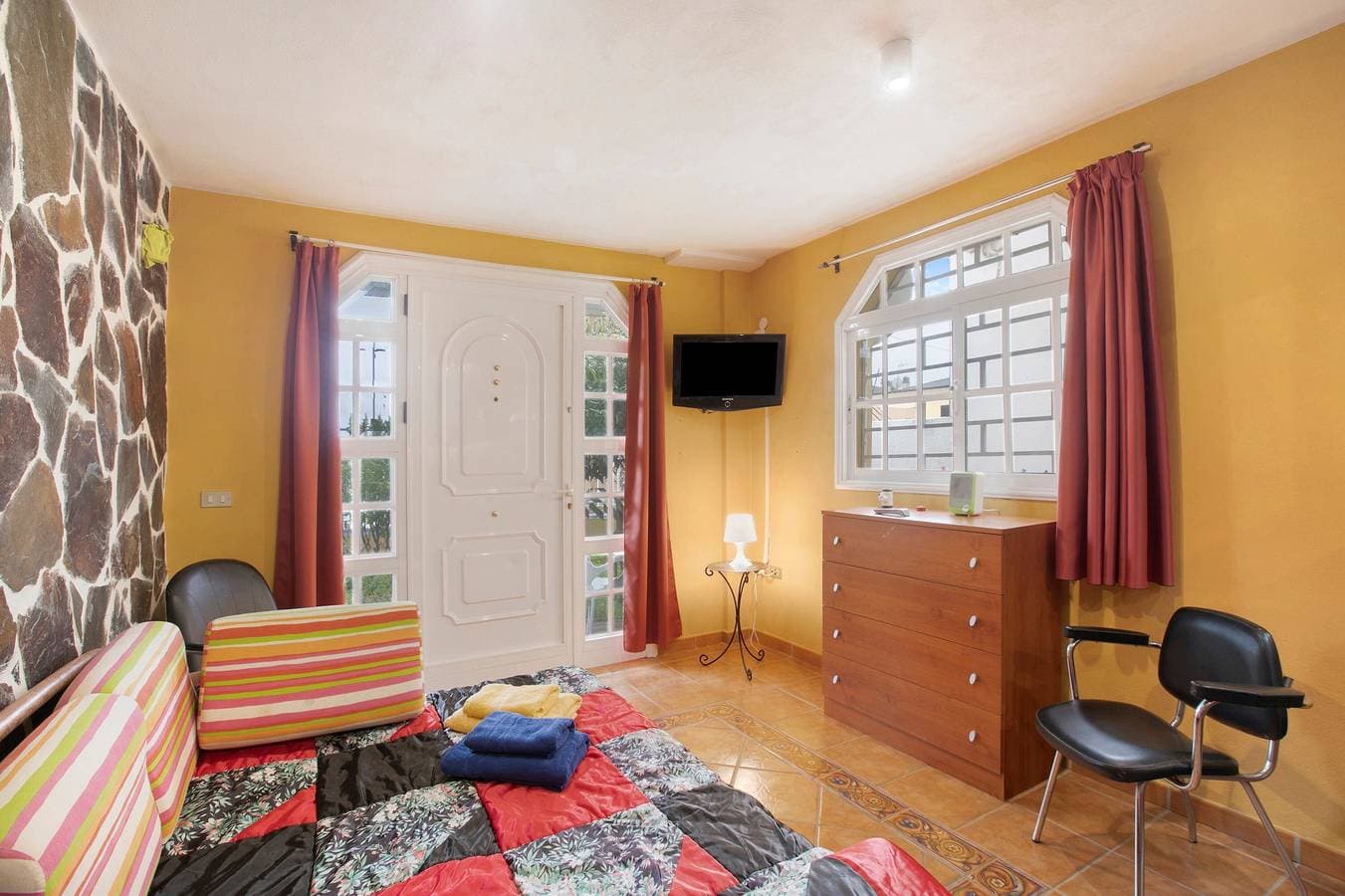 Foto 2 von 20: Ferienwohnung 'Mario' mit Bergblick, WLAN und Klimaanlage