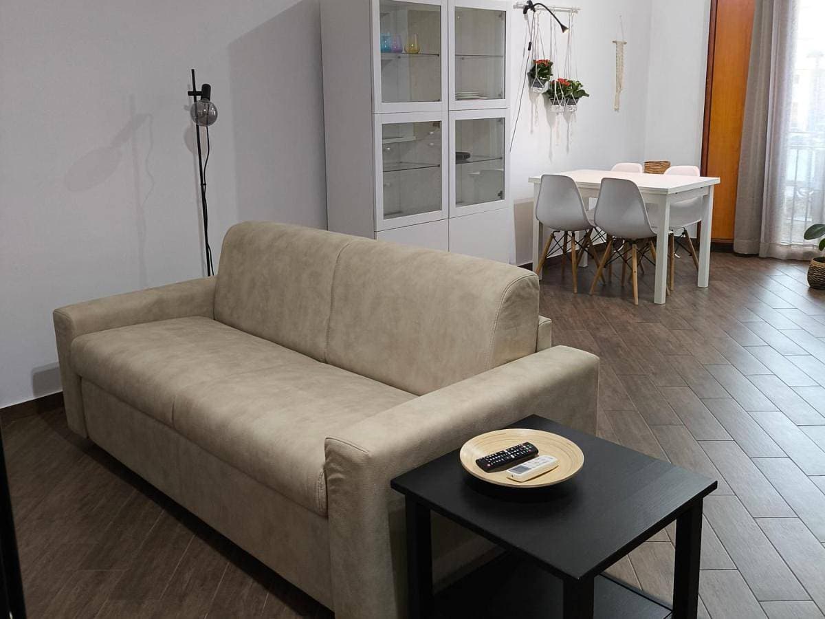 Foto 3 von 26: One-Bedroom Apartment with City View