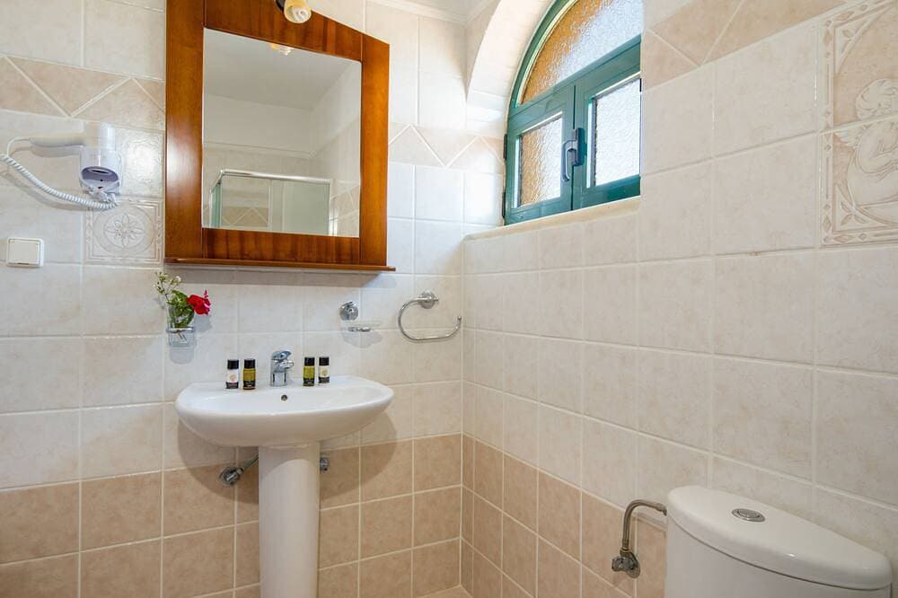 Foto 5 von 29: Skandalis Apartment with sea & pool view (Afrodite)