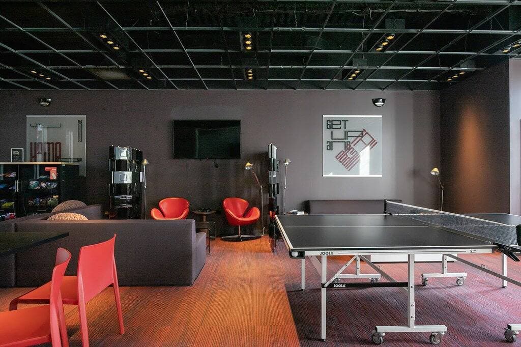 Foto 2 von 22: Hip Lincoln Park Studio w/ W/D & Lounge, 2 blocks from L, by Blueground