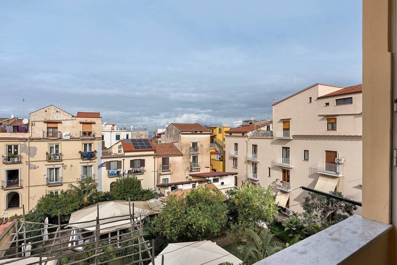 Foto 3 von 30: Apartment 'Sorrento Center Luxury 3' mit Balkon, WLAN und Klimaanlage